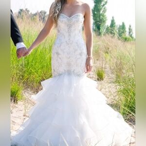 Gorgeous Maggie Sottero Mermaid Wedding Dress Size 4